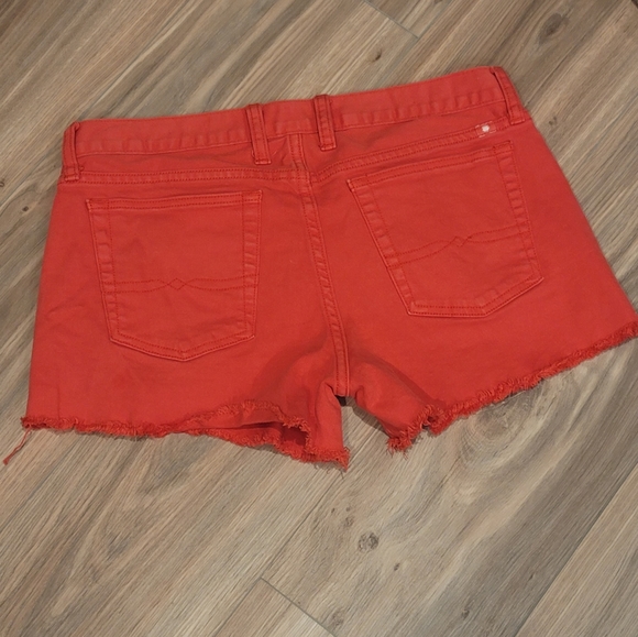 Lucky (Riley) Shorts - Picture 2 of 2